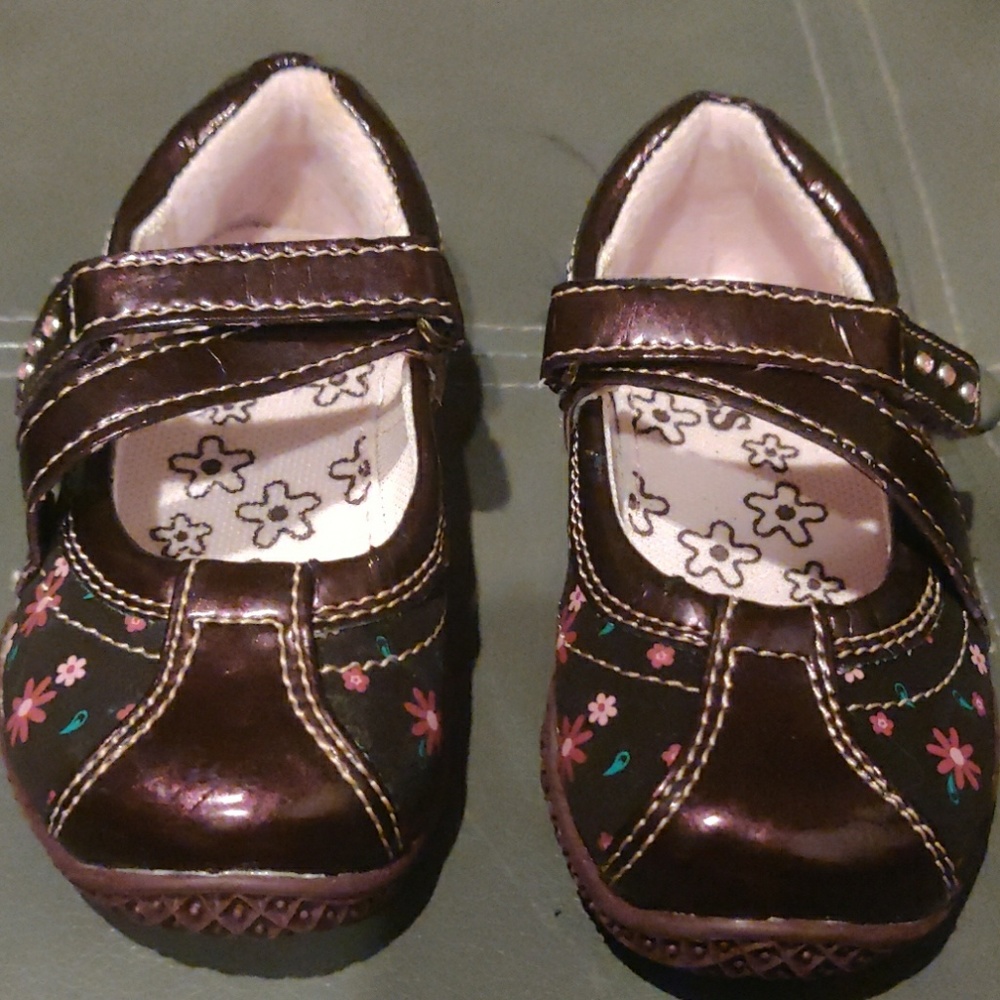 Bass kids shoes
